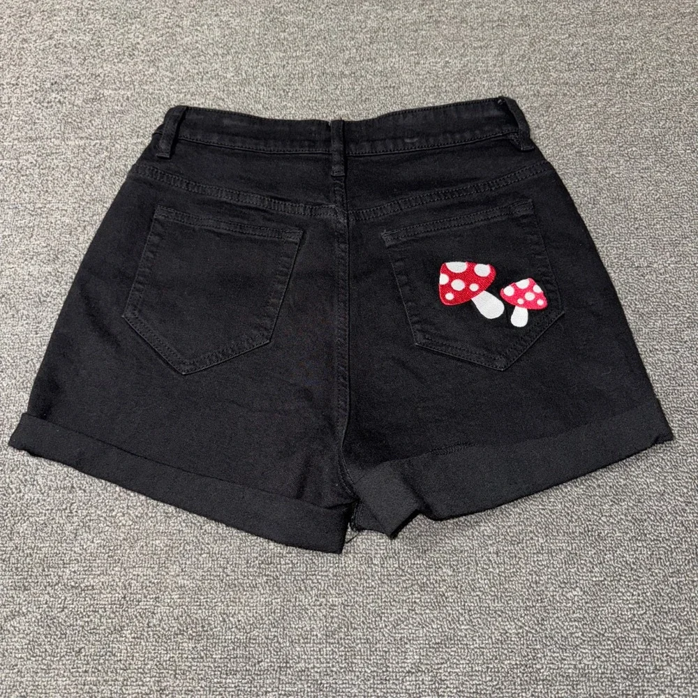 Hot Topic Mushroom Embroidered Black Denim Shorts High Waisted Cuffed Size 3